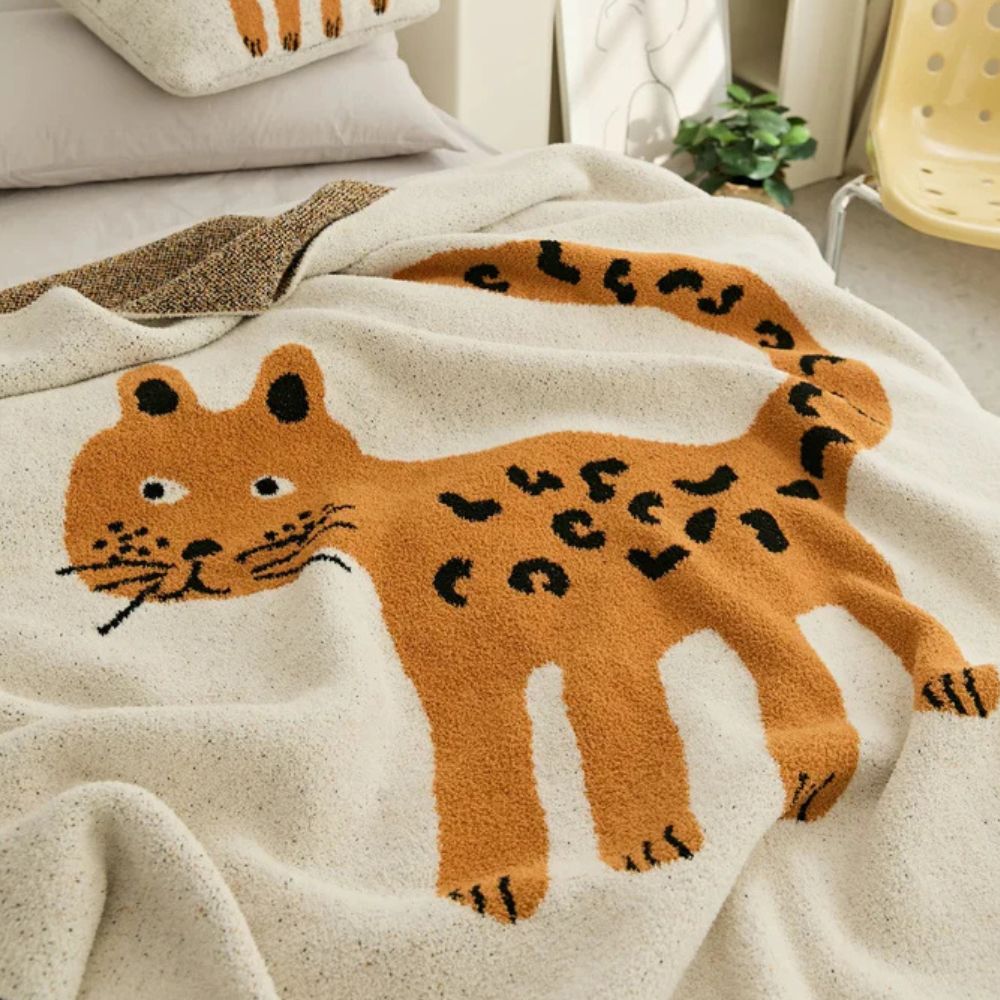 Norvo | Wild Paws Cozy Blanket