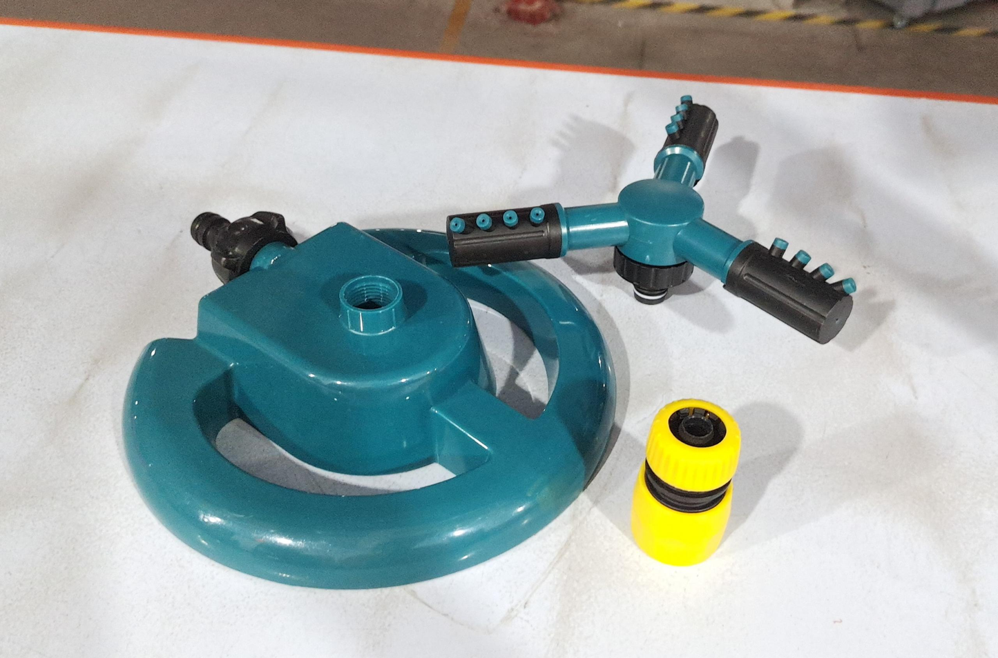 Norvo | Justerbar 360° Hagevannspreder for Plen