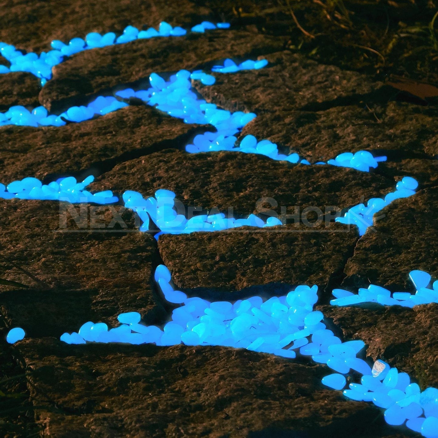 Norvo | Glow-in-the-dark garden stones