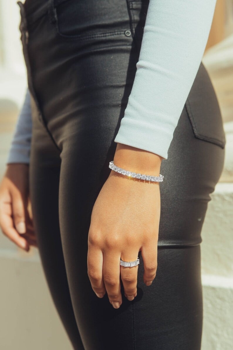 Norvo | DazzleCharm Tidøs Glitrende Stil