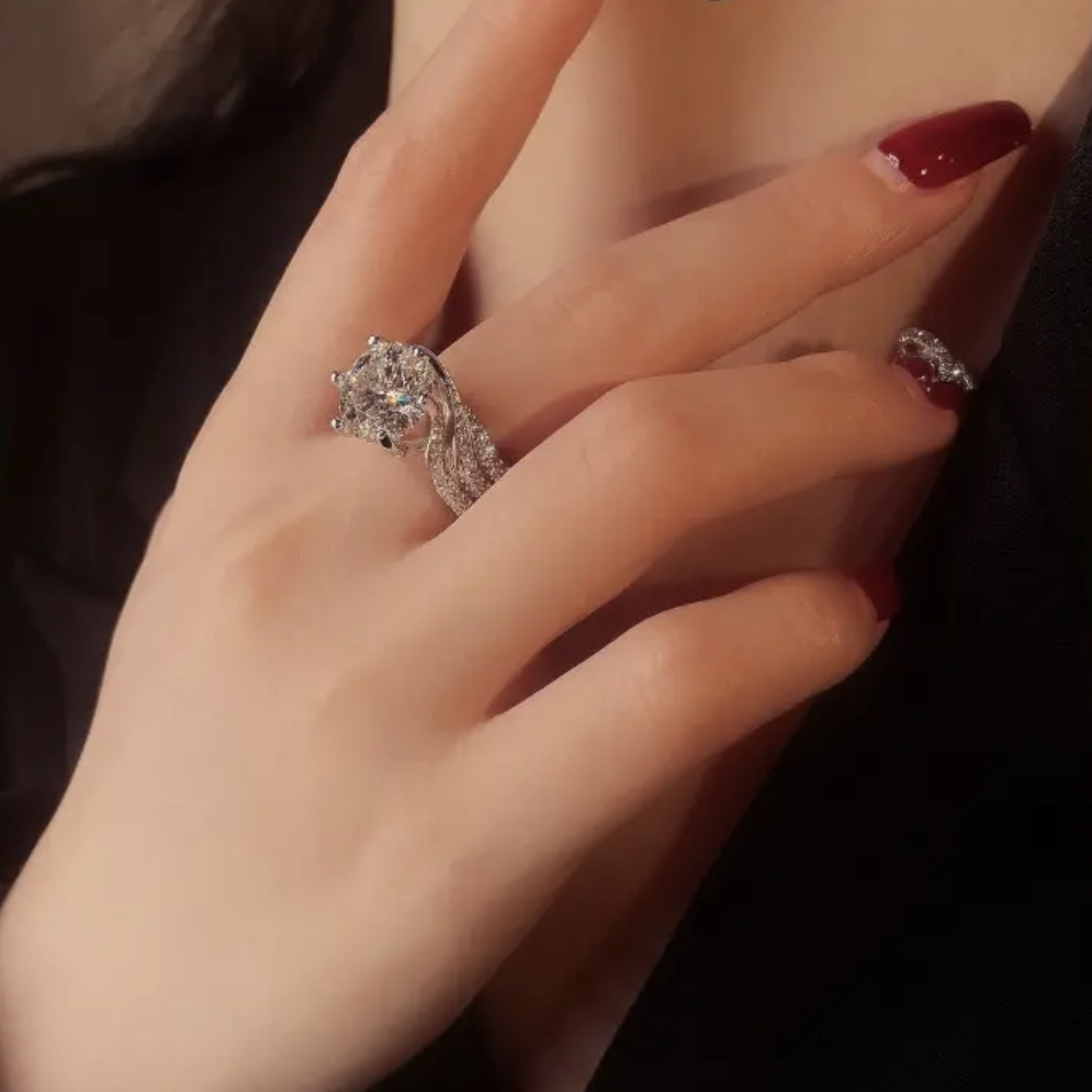 Norvo | 3-karats Super Flash Moissanite Ring