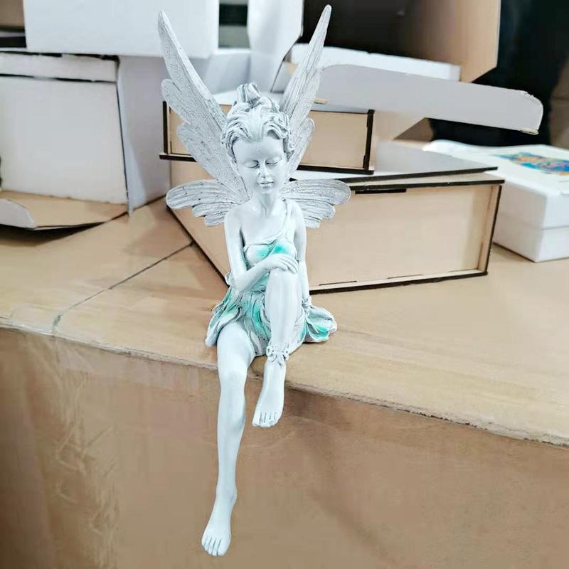 Norvo | Sitting Elf Sculpture | Hagedekor