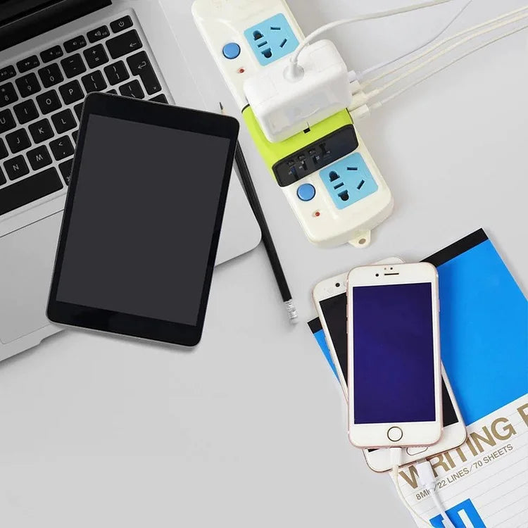 Norvo | Universal 100V-220V Smart Travel Adapter Spenningskonverter