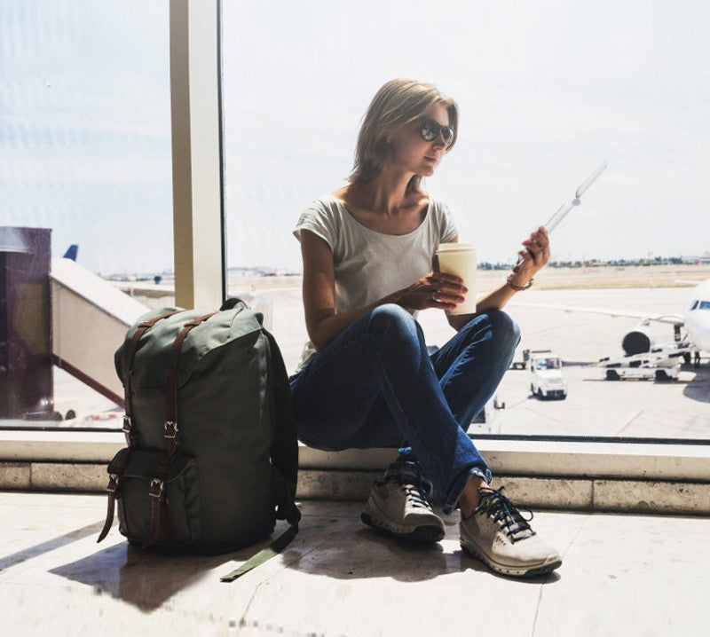 Norvo | Håndholdt bærbar sammenleggbar og oppladbar LED UV-desinfeksjonslampe, med lang batterilevetid, 99,99% steriliseringseffekt og ett-klikks betjening, for hjem, kontor, bil og reise