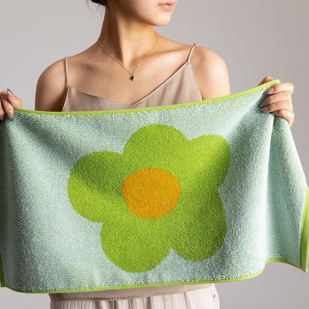 Norvo | Cheerful Floral Print Cotton Bath Towel