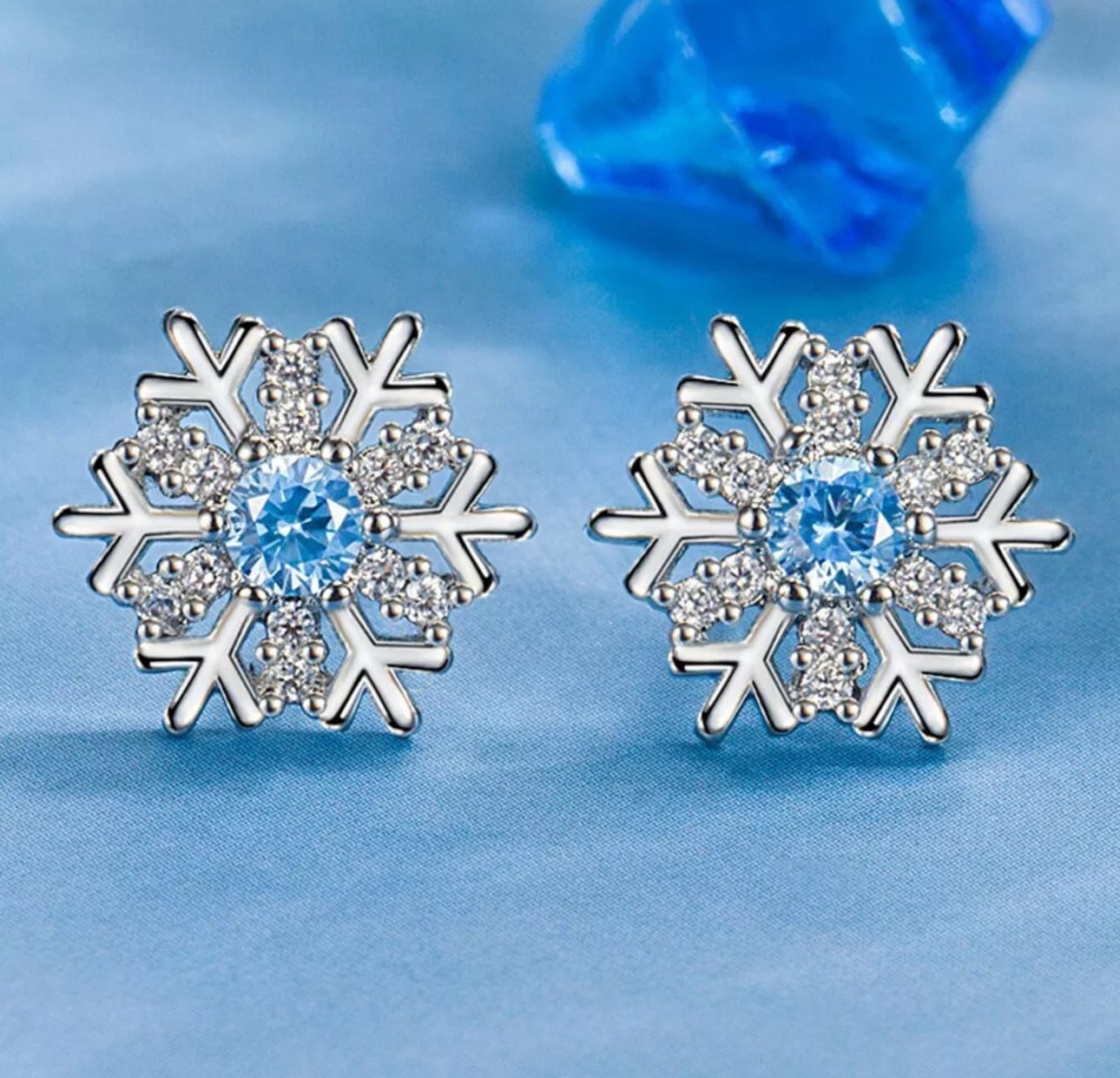 Norvo | Krystall Snøfnugg Øredobber