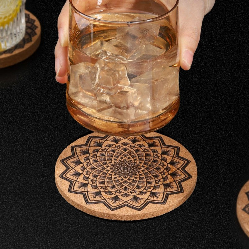 Norvo | Retro Print Varmeresistente, Rutsjefrie, Og Absorberende Korkunderlag (Blandet Sett av 4)