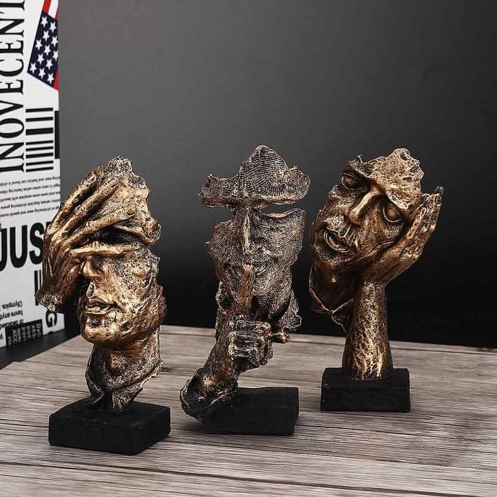 Norvo | Abstrakt Gylden Skulptur i Skandinavisk Design