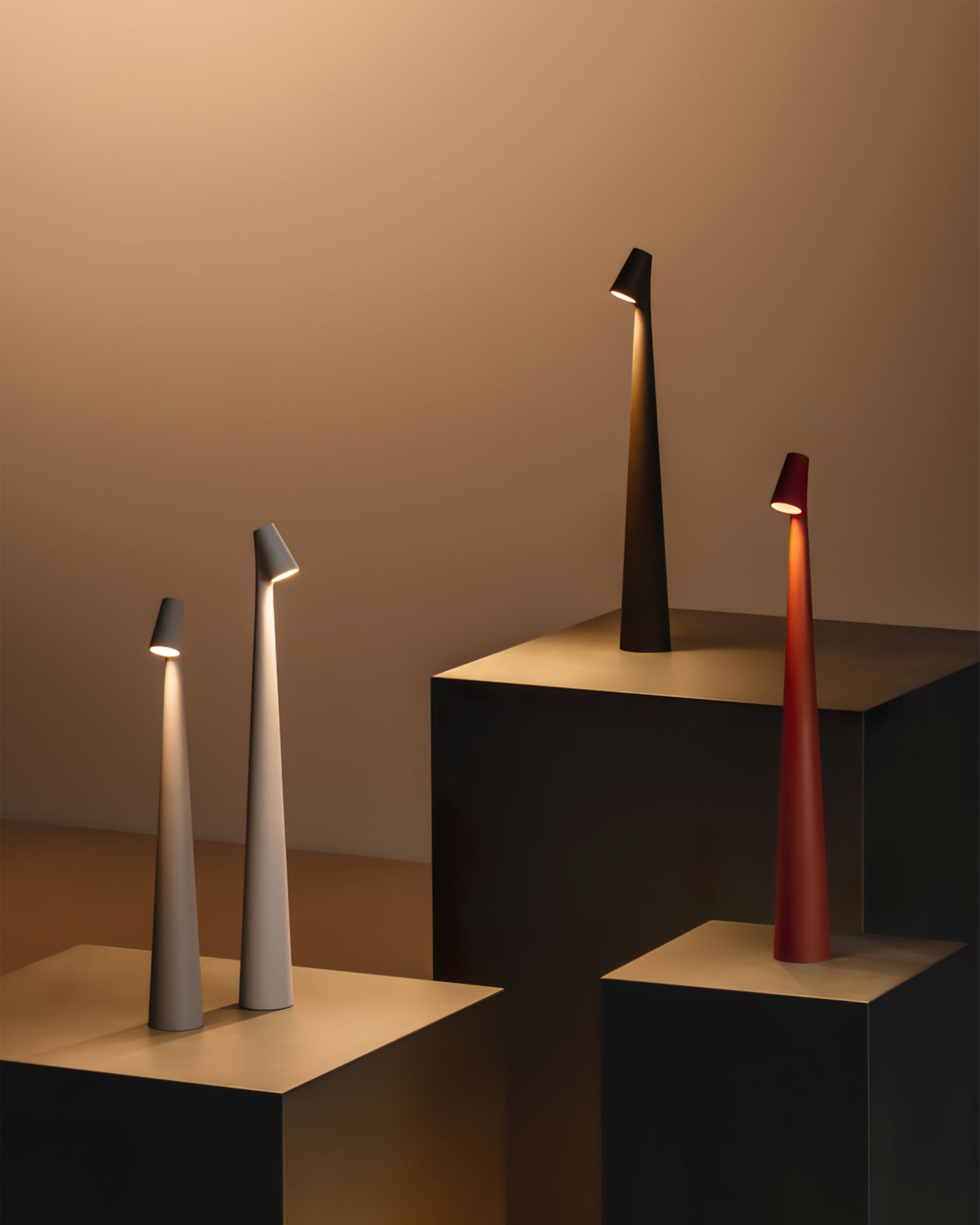 Norvo | EcoLight – Energieffektiv oppladbar skrivebordslampe