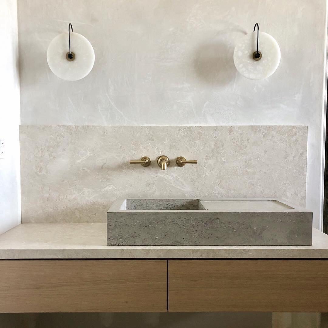 Norvo | Hvit Alabaster Vegglampe
