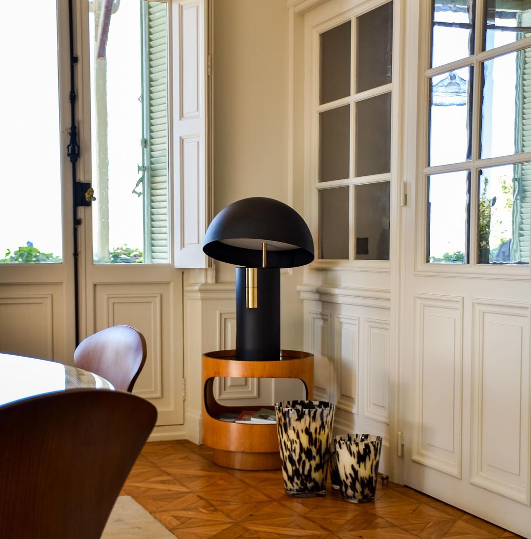 Norvo | Bordlampe - RetroWave - Minimalistisk & Justerbart Design - Chic Moderne Eleganse