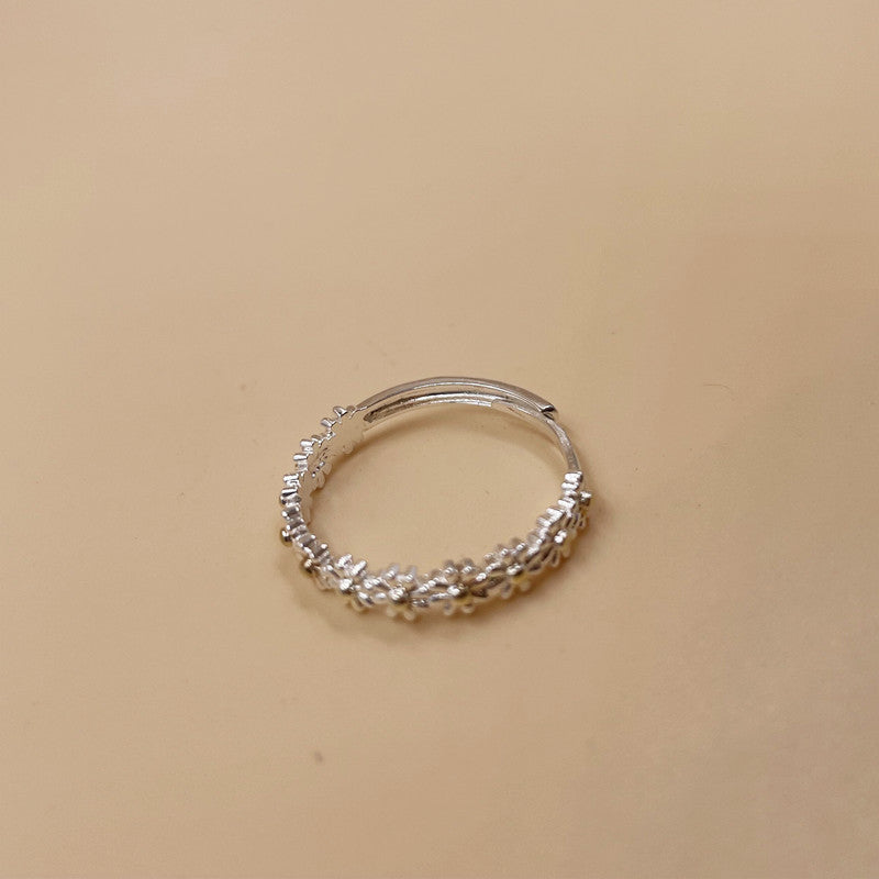 Norvo | Daisy Ring – Justerbar Blomster Ring For Damer