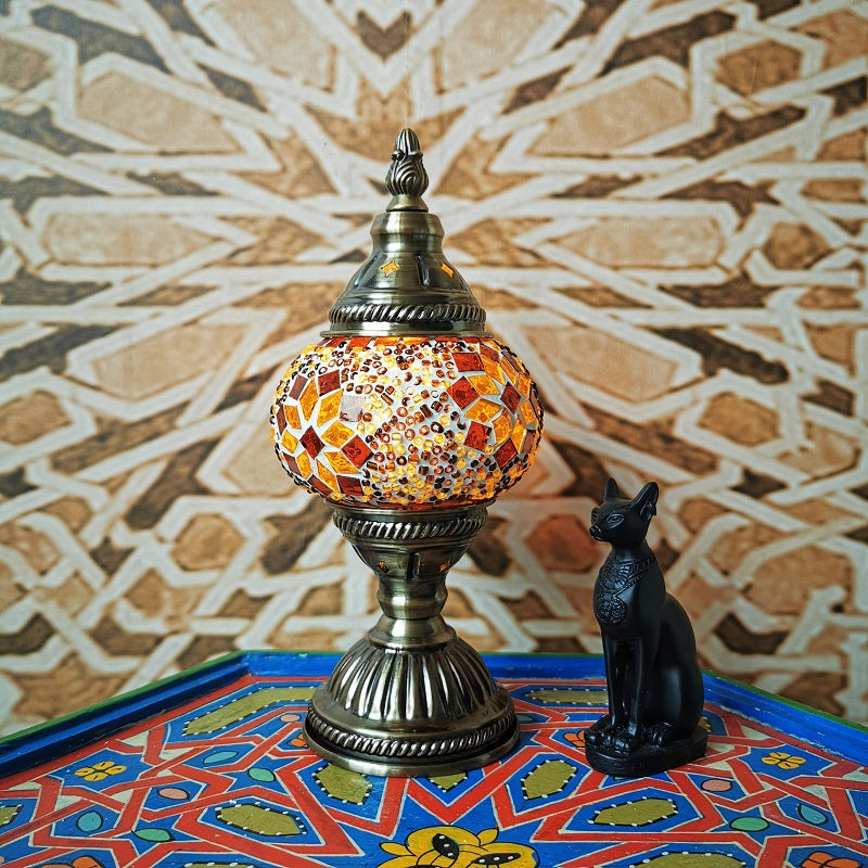 Norvo | Tradisjonell Tiffany Oval Glass Jern 1-Lys Bordlampe for Stuen