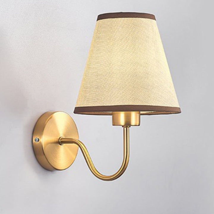 Norvo | Moderne Nordisk Rund Bøyd Stang Jern Tøy Nyttelys 1-Lykt Vegglampe for Stue