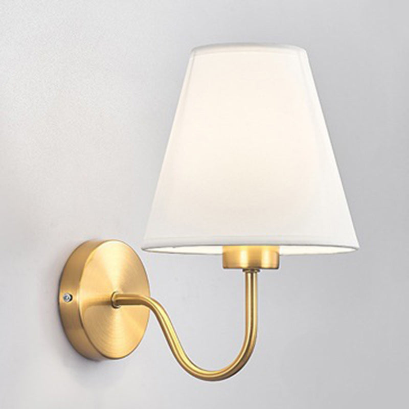 Norvo | Moderne Nordisk Rund Bøyd Stang Jern Tøy Nyttelys 1-Lykt Vegglampe for Stue