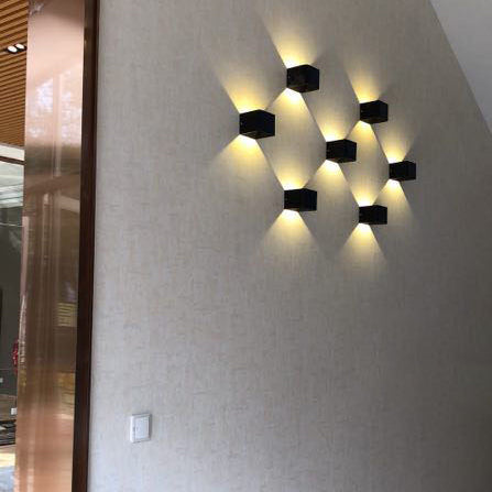 Norvo | Moderne Minimalistisk Vanntett kube Opp Ned Aluminium Glass Induksjon LED Vegg Lys Lamper For Soverom
