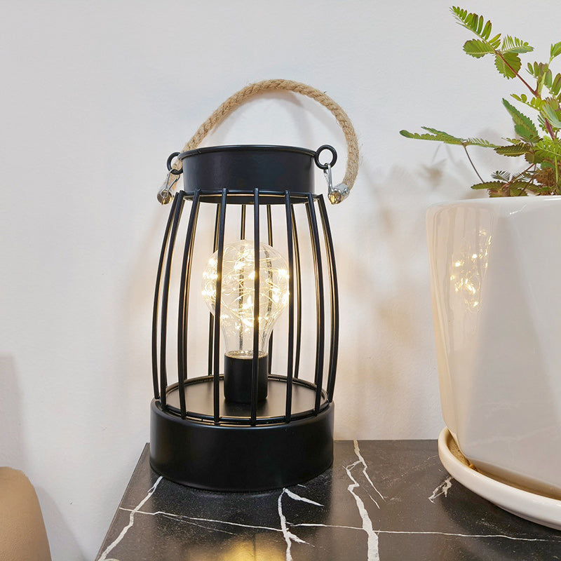 Norvo | Moderne Minimalist Vertikale Stripete Firkantrund Jern LED Bordlampe For Stue