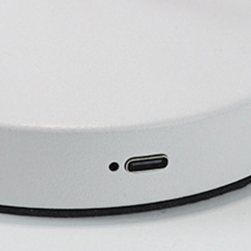 Norvo | Modern Enkelhet Triangel Kjegle Rund Akryl Sylinder Jern LED Bordlampe for Stuen