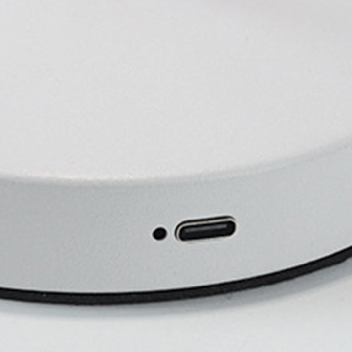 Norvo | Modern Enkelhet Triangel Kjegle Rund Akryl Sylinder Jern LED Bordlampe for Stuen