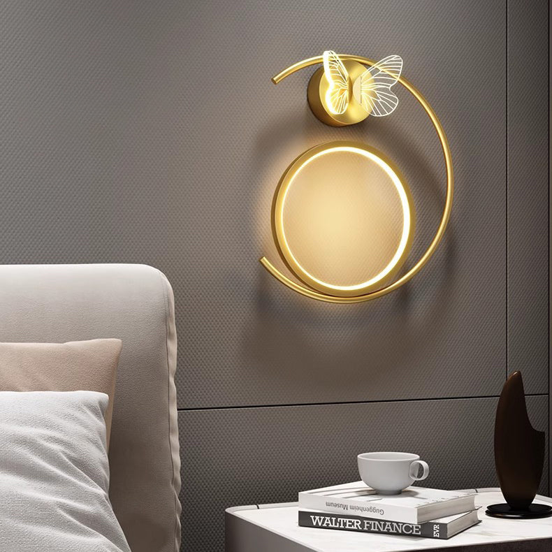 Norvo | Moderne Luksus Bøyd Rund Sommerfugl Silikon Jern LED Vegglampe for Stuen