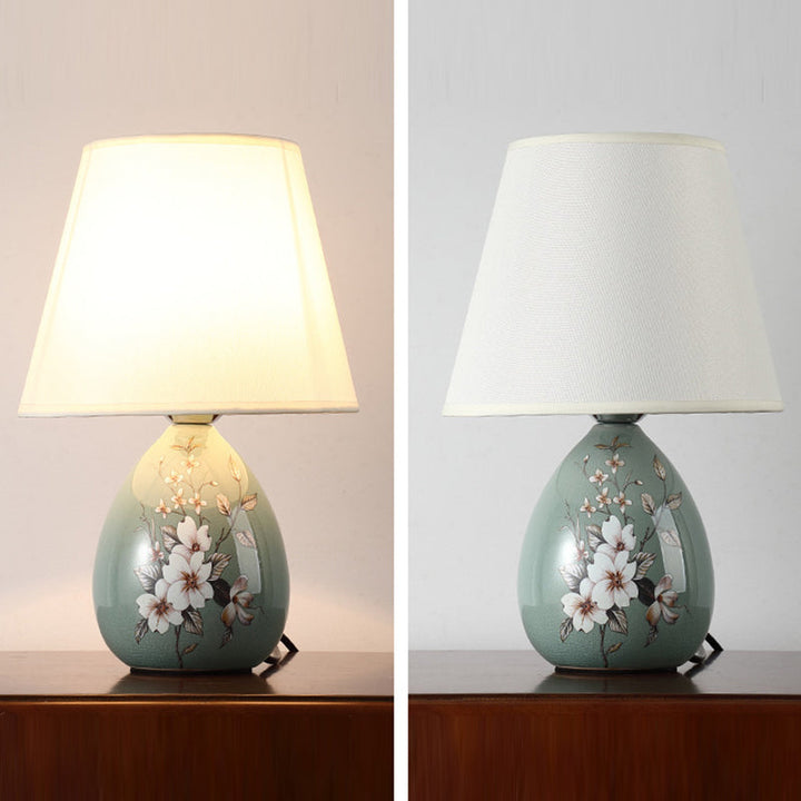 Norvo | Tradisjonelt kinesisk blomsterdesign rund vifte stoff keramikk 1-lys bordlampe til stuen
