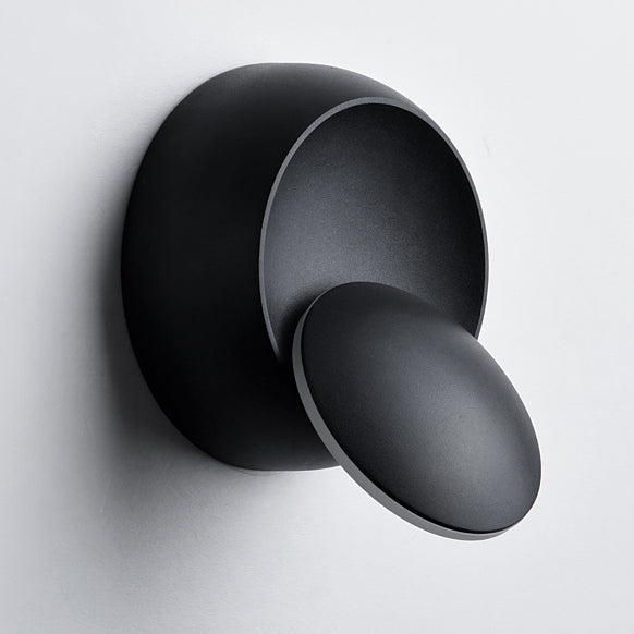 Norvo | Moderne nordisk jern rund eklips roterbar LED vegglampe for nattbord