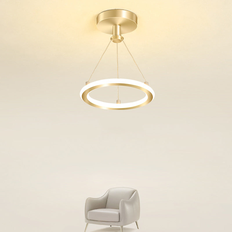 Norvo | Moderne Nordisk Rund Metall Silica LED Semi-Flush Mount Taklampe for Korridor