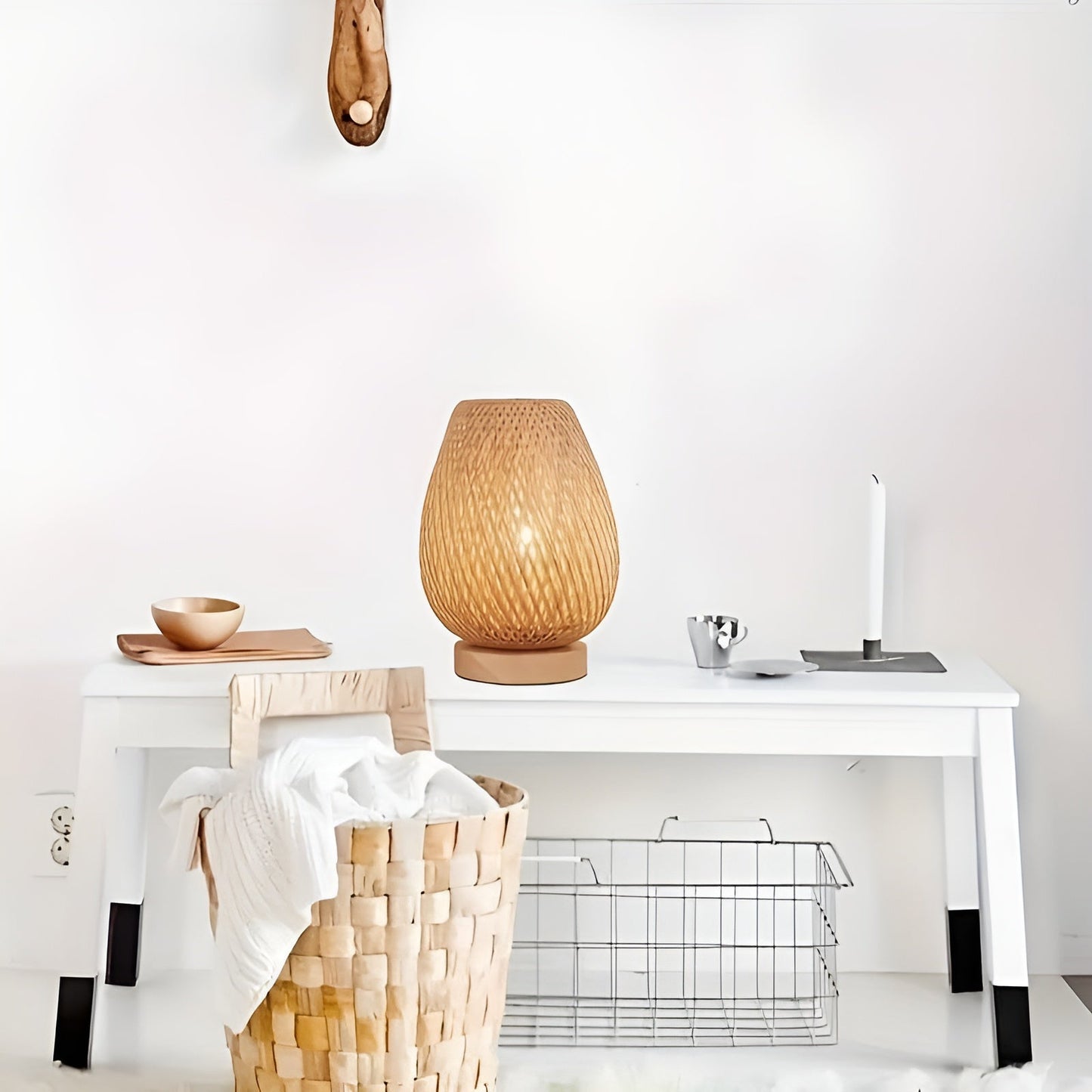 Norvo | Bamboo Bordlampe med USB Strømforsyning – Bærekraftig og Energisparende Design