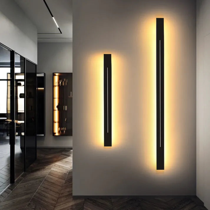 Norvo | LED Vegglampe | Modern Vertikal Sort Innendørs Sconce
