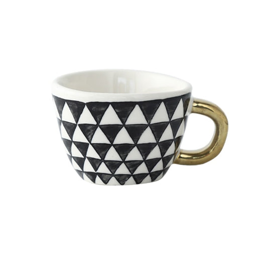 Norvo | Cup med abstrakt geometrisk mønster og gullhåndtak