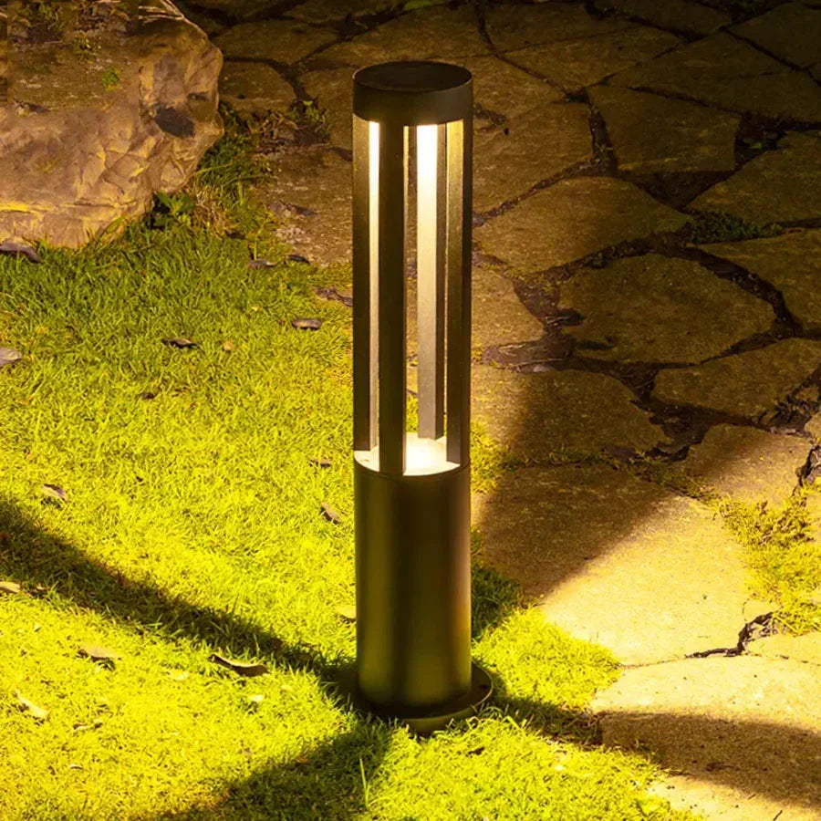 StoneGlow - Energieeffektiv LED Hage Postlampe | Vannavstøtende og Moderne Utendørs Belysning | Norvo