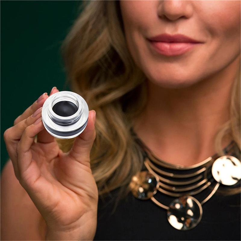 Norvo | Enkel No-Skip Eyeliner (Med Pensel)