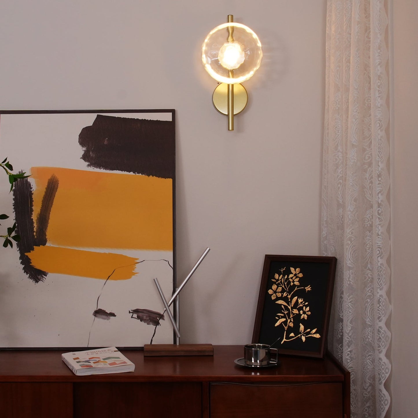 Norvo | Rund Glass Vegglampe i Skandinavisk Design