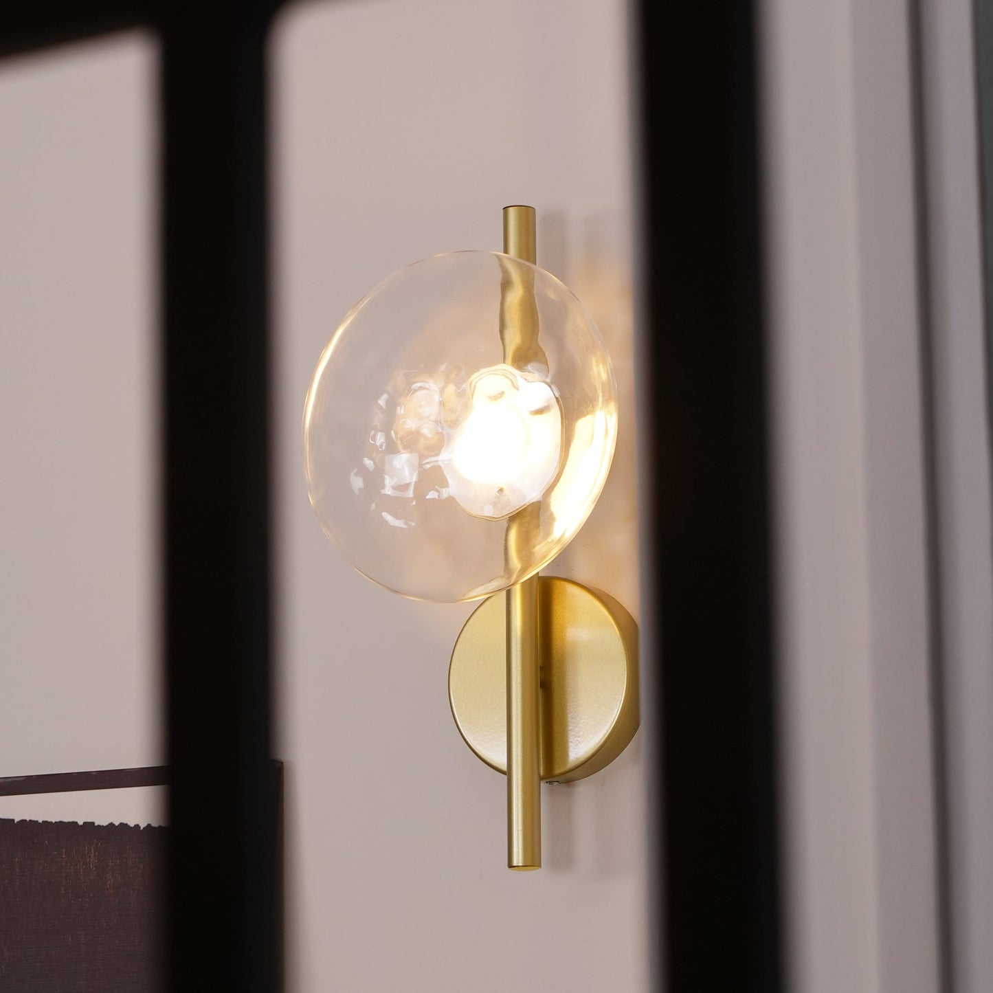 Norvo | Rund Glass Vegglampe i Skandinavisk Design