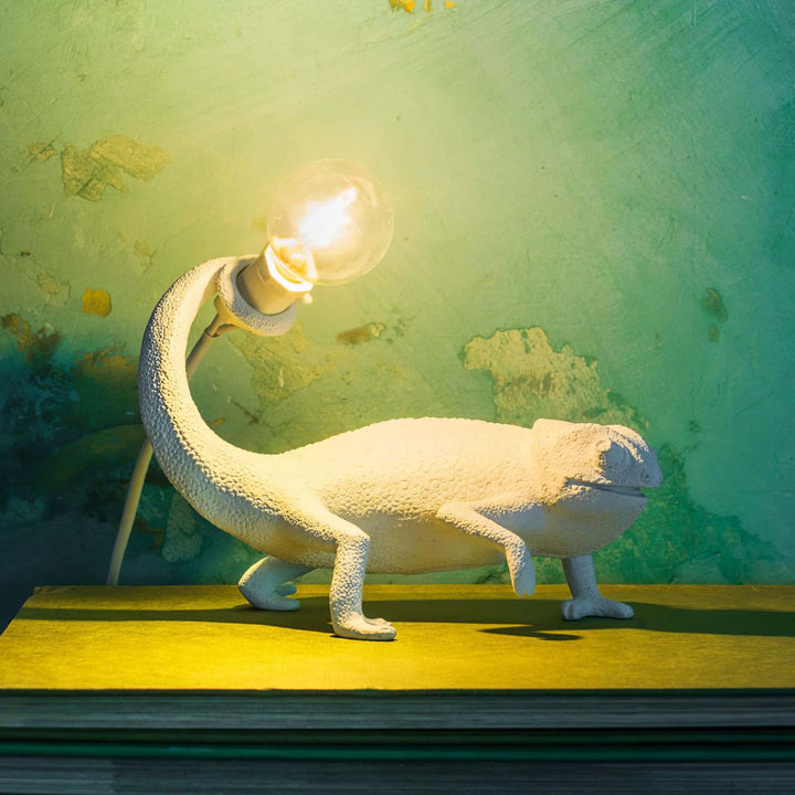 Norvo | CamouGlow – Harpiks Bordlampe med Sjarmerende Kamuflering Detalj