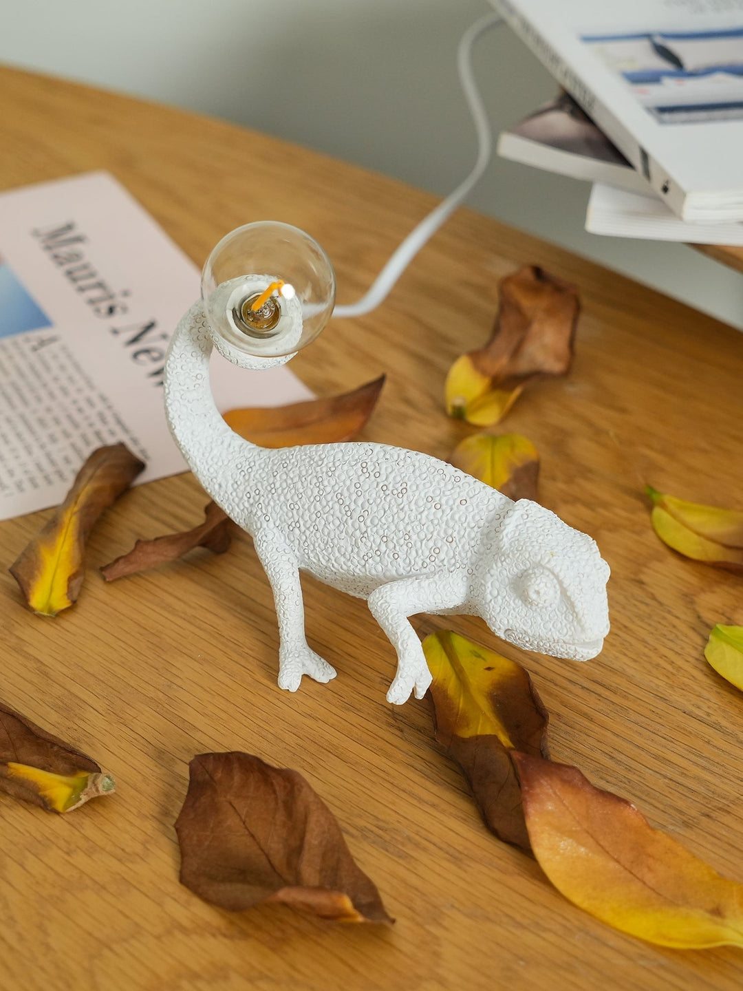 Norvo | CamouGlow – Harpiks Bordlampe med Sjarmerende Kamuflering Detalj