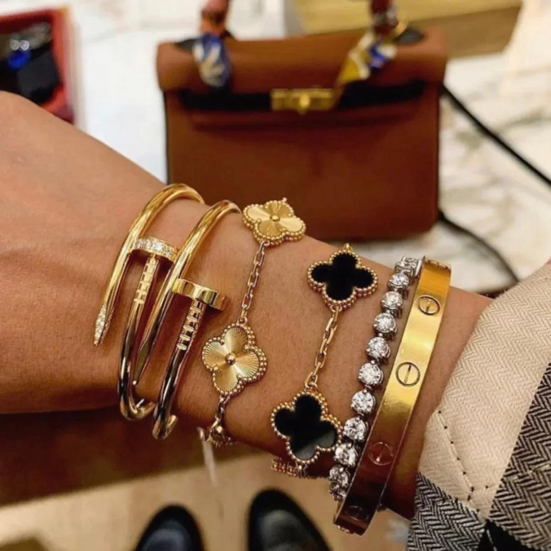 Norvo | Clover Luck Armbånd | Elegant og Hypoallergenisk | Justerbart