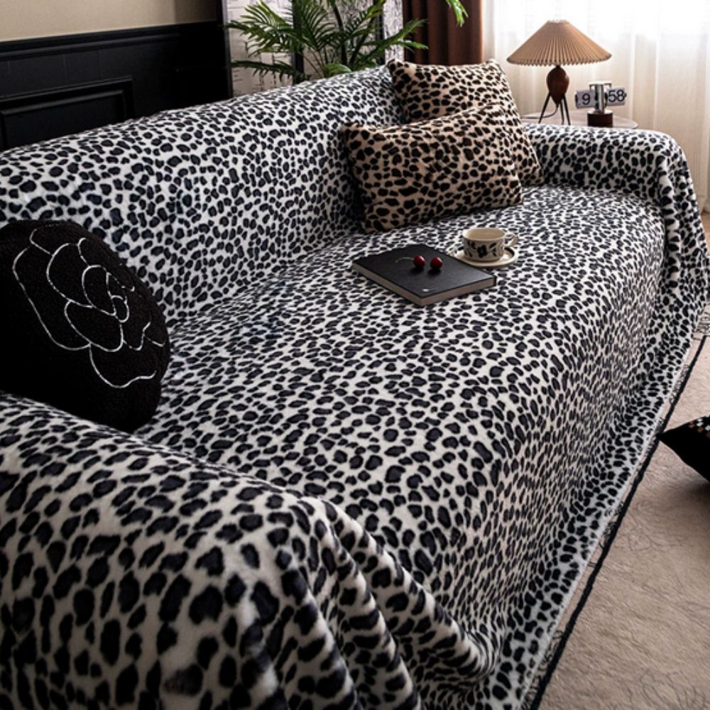 Norvo | Cozy Leopard Print Sofa Cover