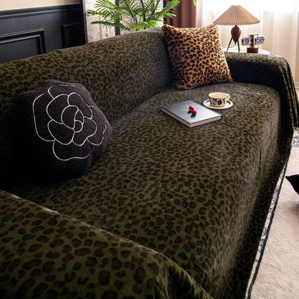 Norvo | Cozy Leopard Print Sofa Cover