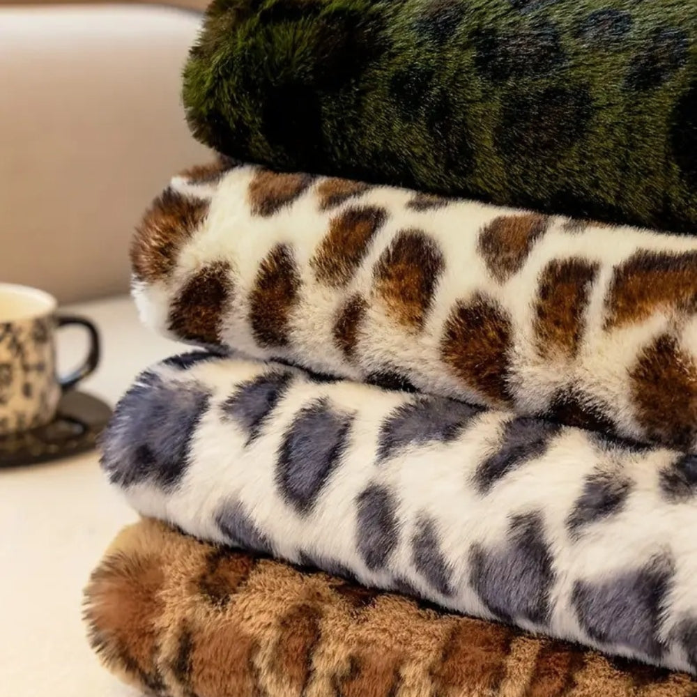 Norvo | Cozy Leopard Print Sofa Cover