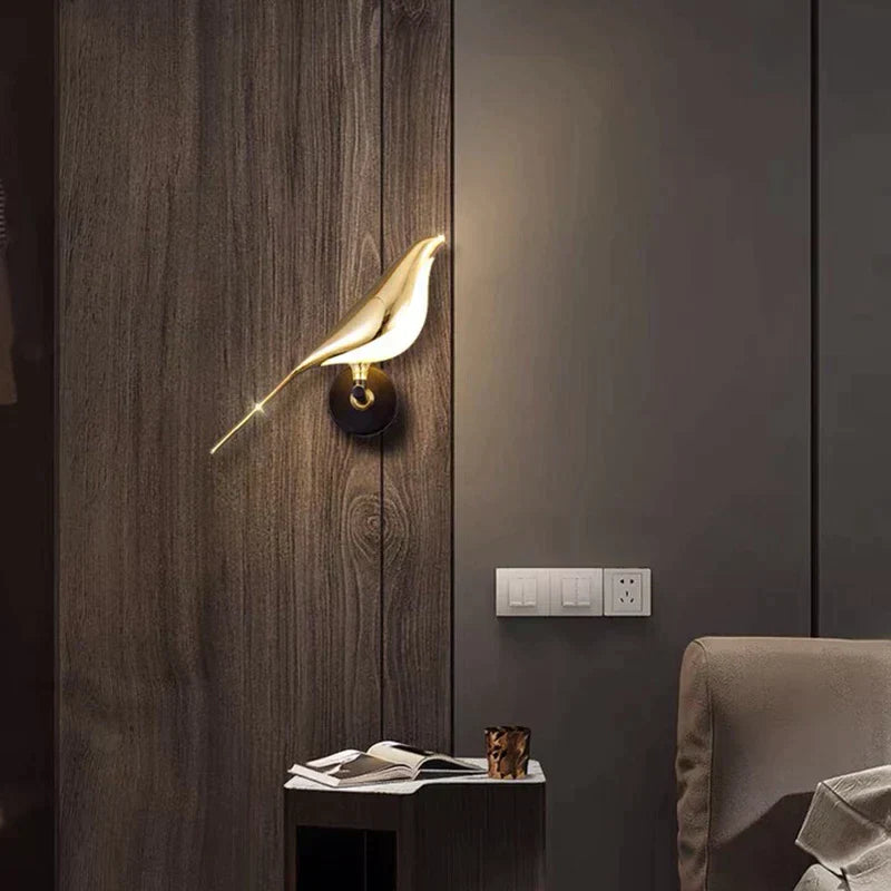 Moderne Fuglevegglampe Gull - Minimalistisk Vegglampe for Dekorativ Belysning | Norvo