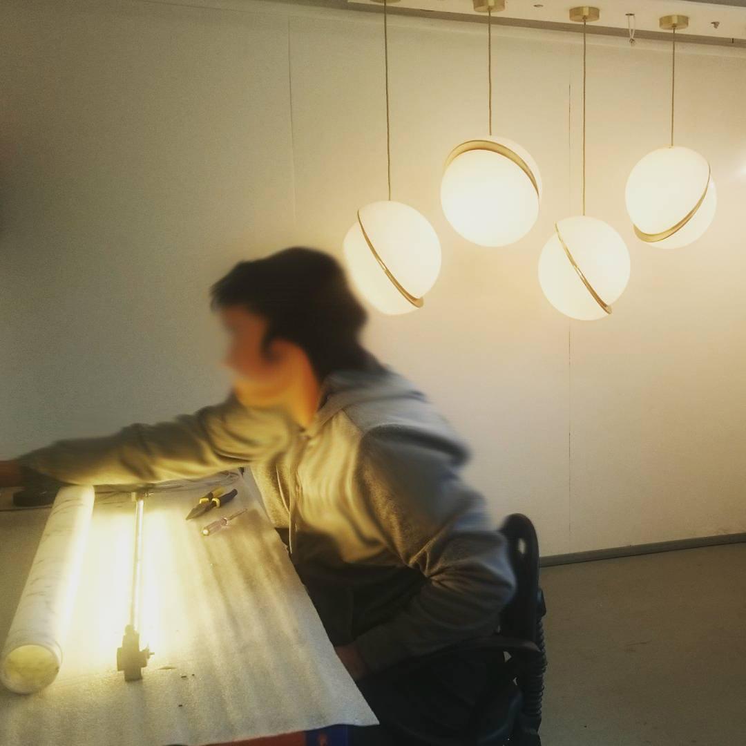 Norvo | AstralAura – Halvmåneanheng Belysning