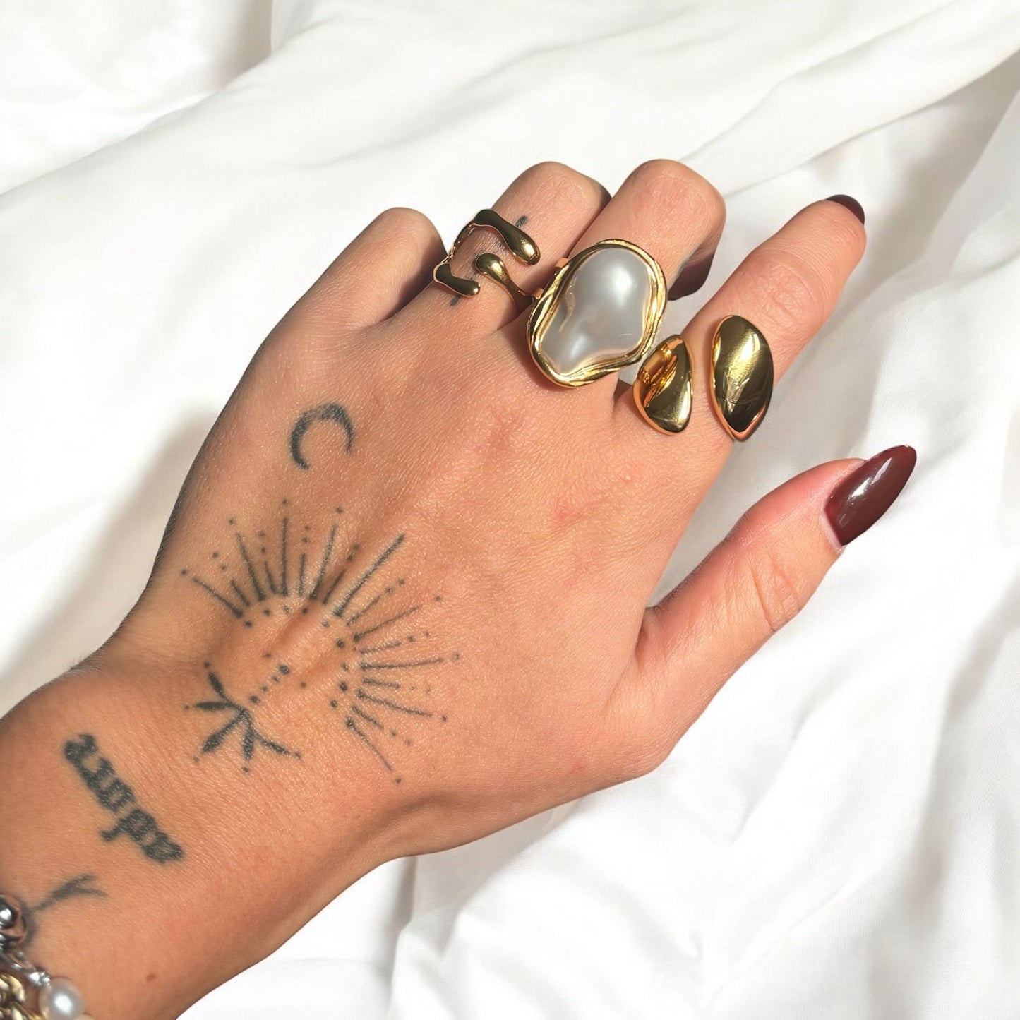 Norvo | Åpen Ring med Organisk Design – Moderne & Elegant