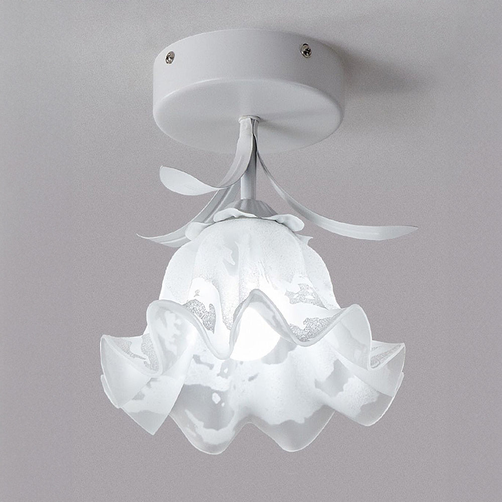 Norvo | Taklampe med blomstret glasskjermdesign
