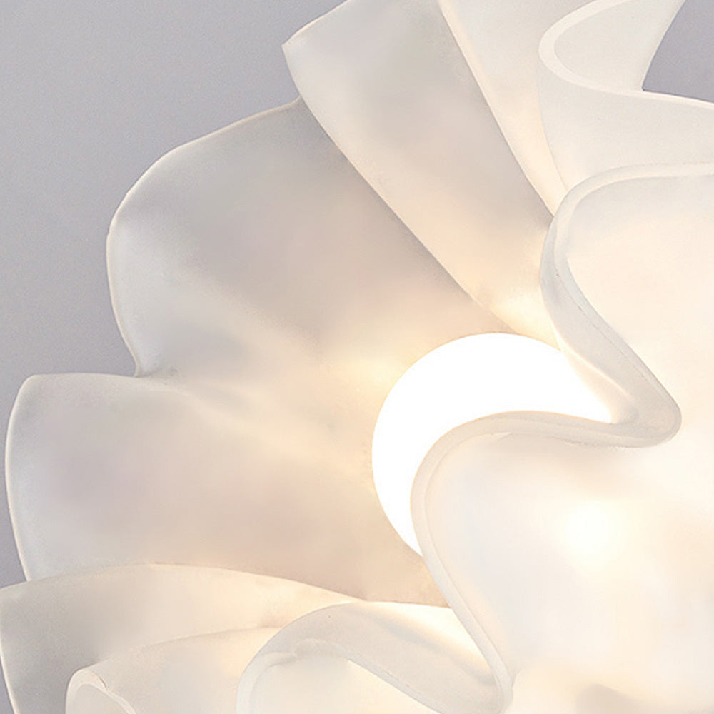 Norvo | Taklampe med blomstret glasskjermdesign