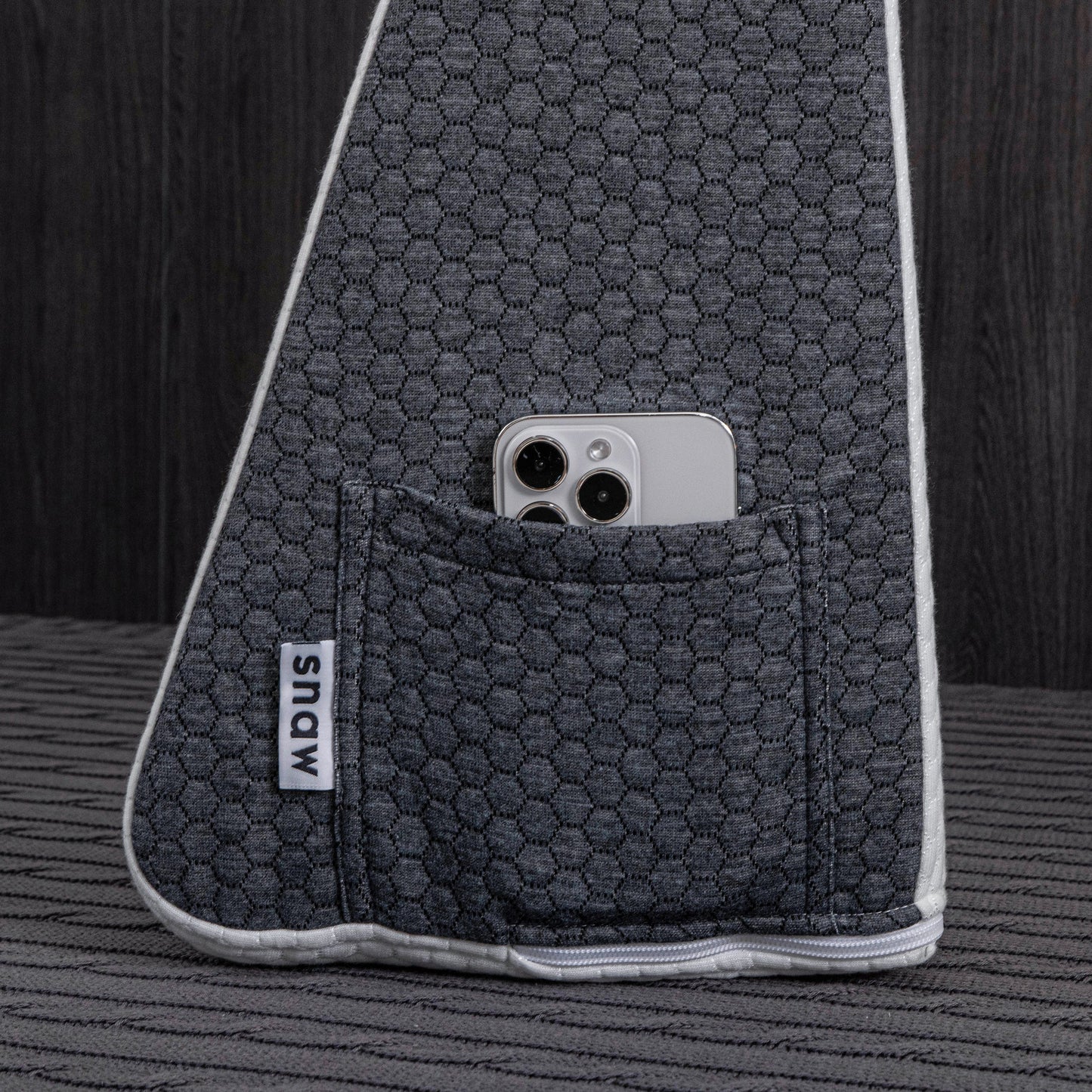 Norvo | Lutad Refluks Vinkel Støttepute | Minne Skum, Hypoallergenisk & Ideell for Rygg- og Side-Sovende