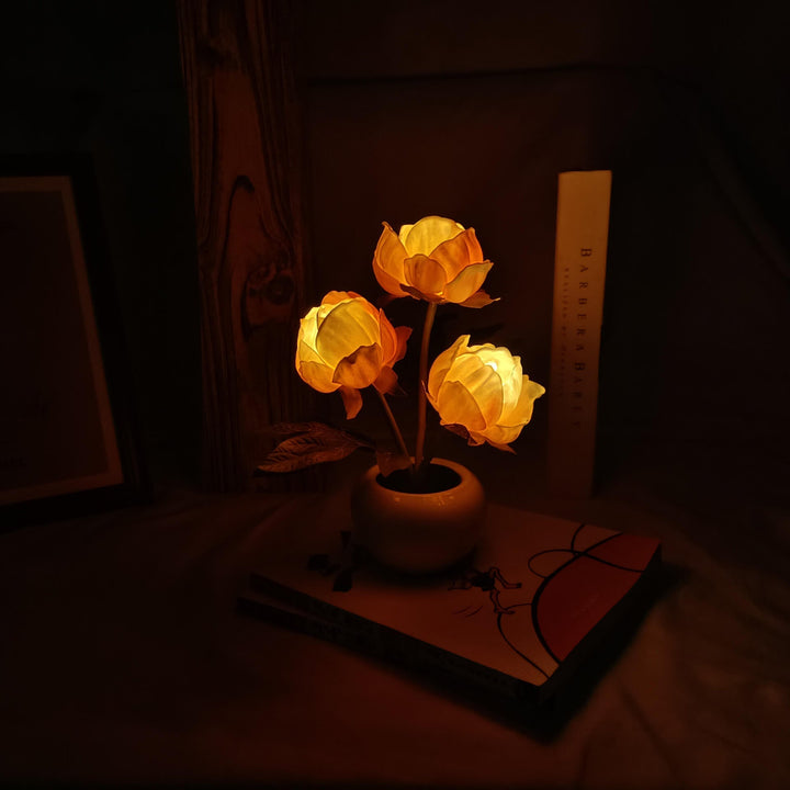 Norvo | Moderne Kreativ Simulering Tulipan Peony LED Nattlys Bordlampe