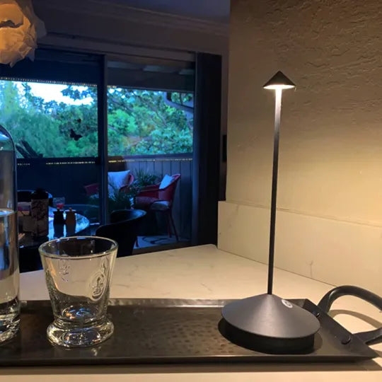 Norvo | Trådlamp LED bordlampe - ModernLumin