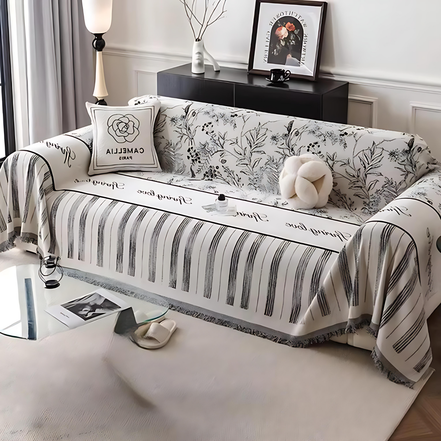 Norvo | Elegant svart og hvitt sofa dekke beskytter