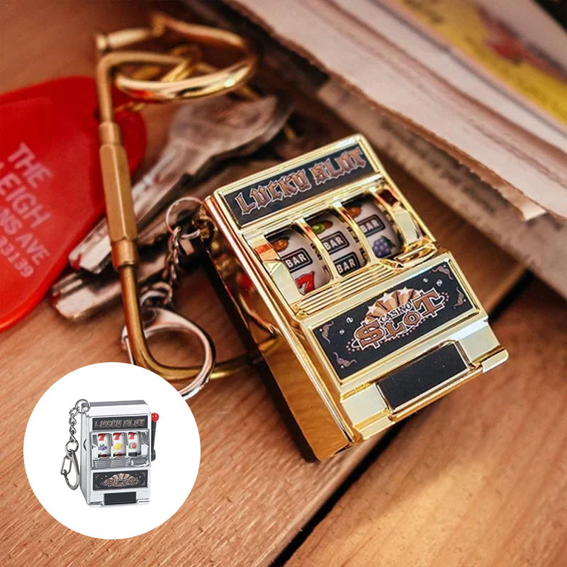 Norvo | Nøkkelring designet som en spilleautomat